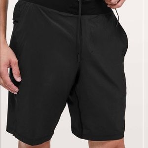 Men’s Lululemon T.H.E. Short 9” NULUX LINER Size L
